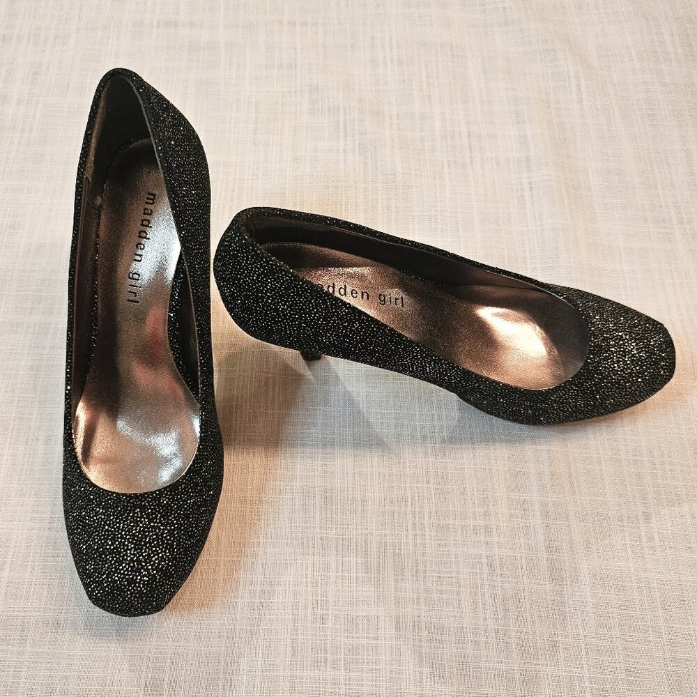 MADDEN GIRL Black Sparkly Gettaw Hidden Platform 4" Heel Pumps Size 7.5